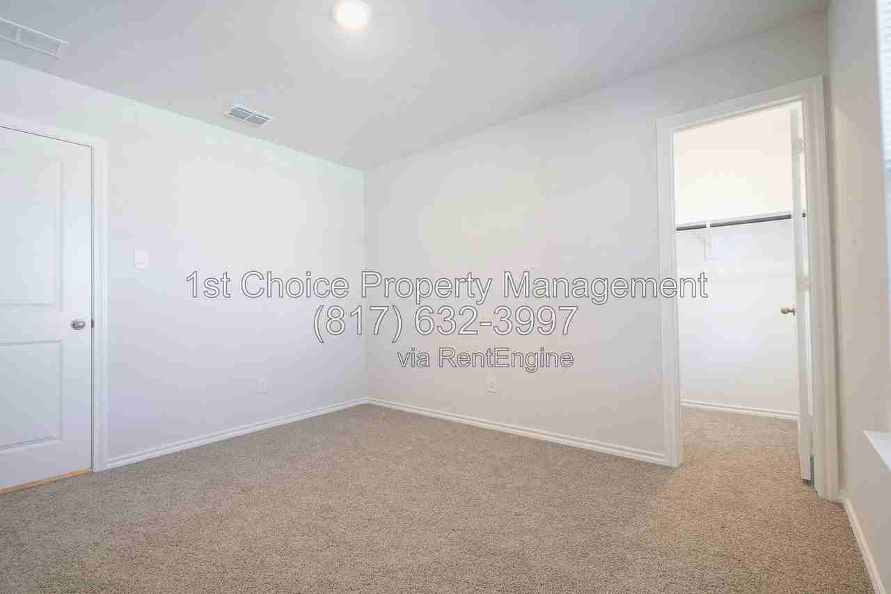 713 Spaulding St - Photo 7 of 37