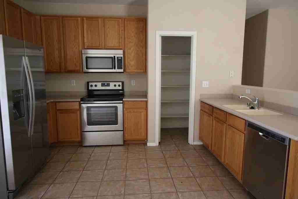 11566 N 154th Ln - Photo 5 of 18