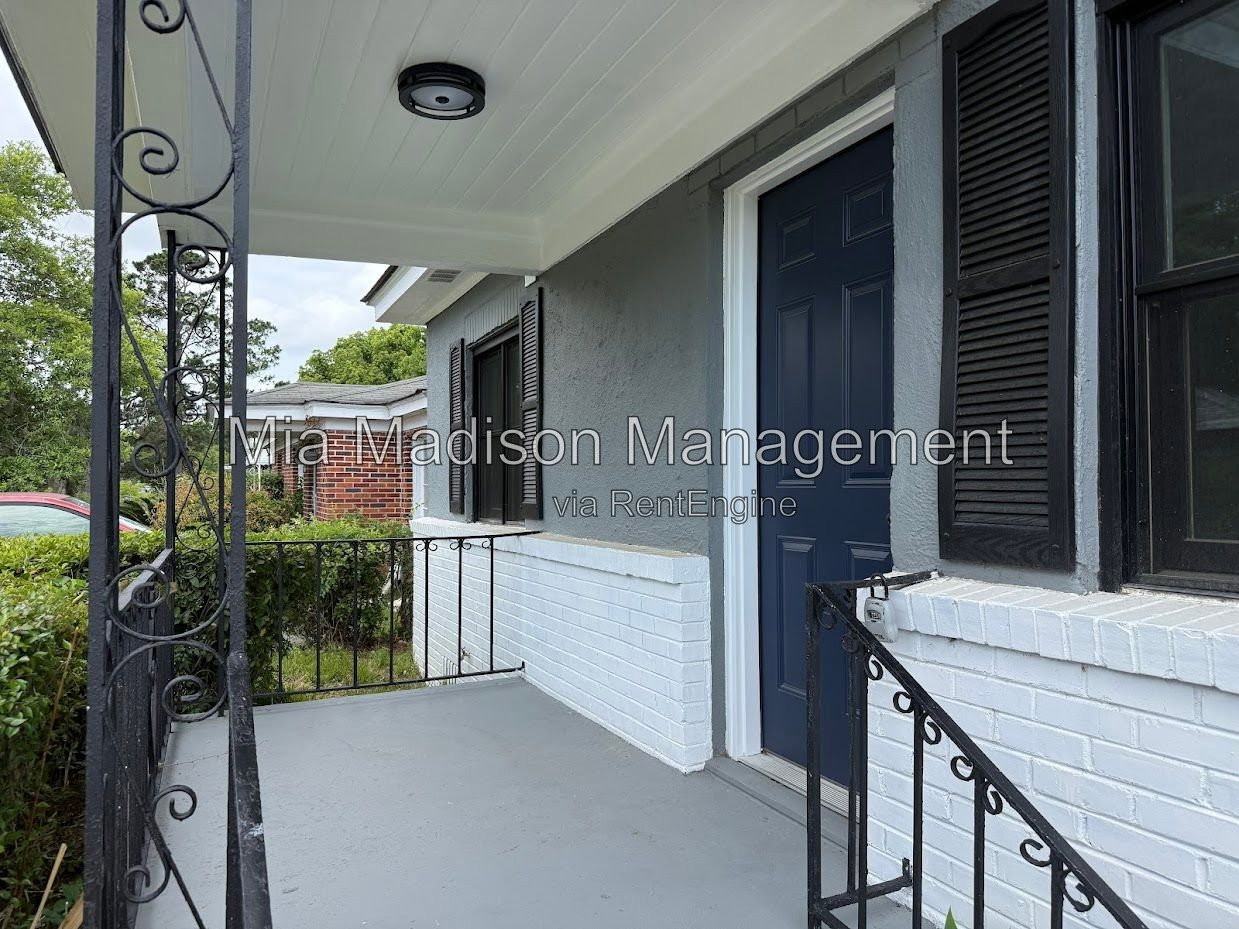 1210 W 42nd St - Photo 5 of 20