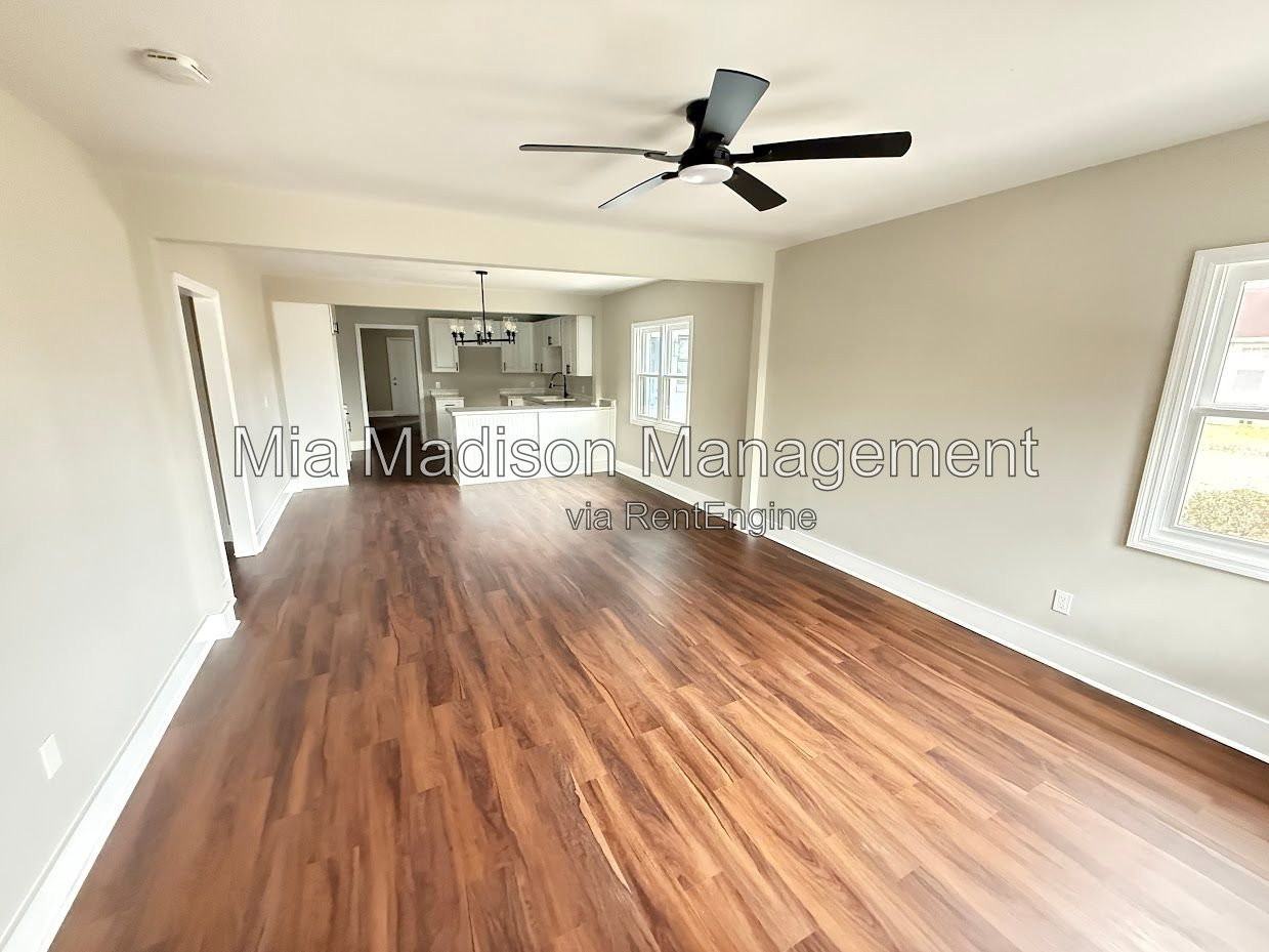 1210 W 42nd St - Photo 6 of 20