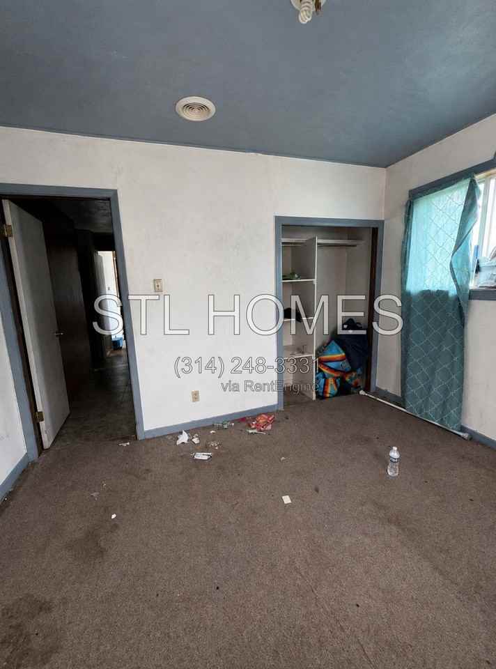 1060 Water St - Photo 7 of 11
