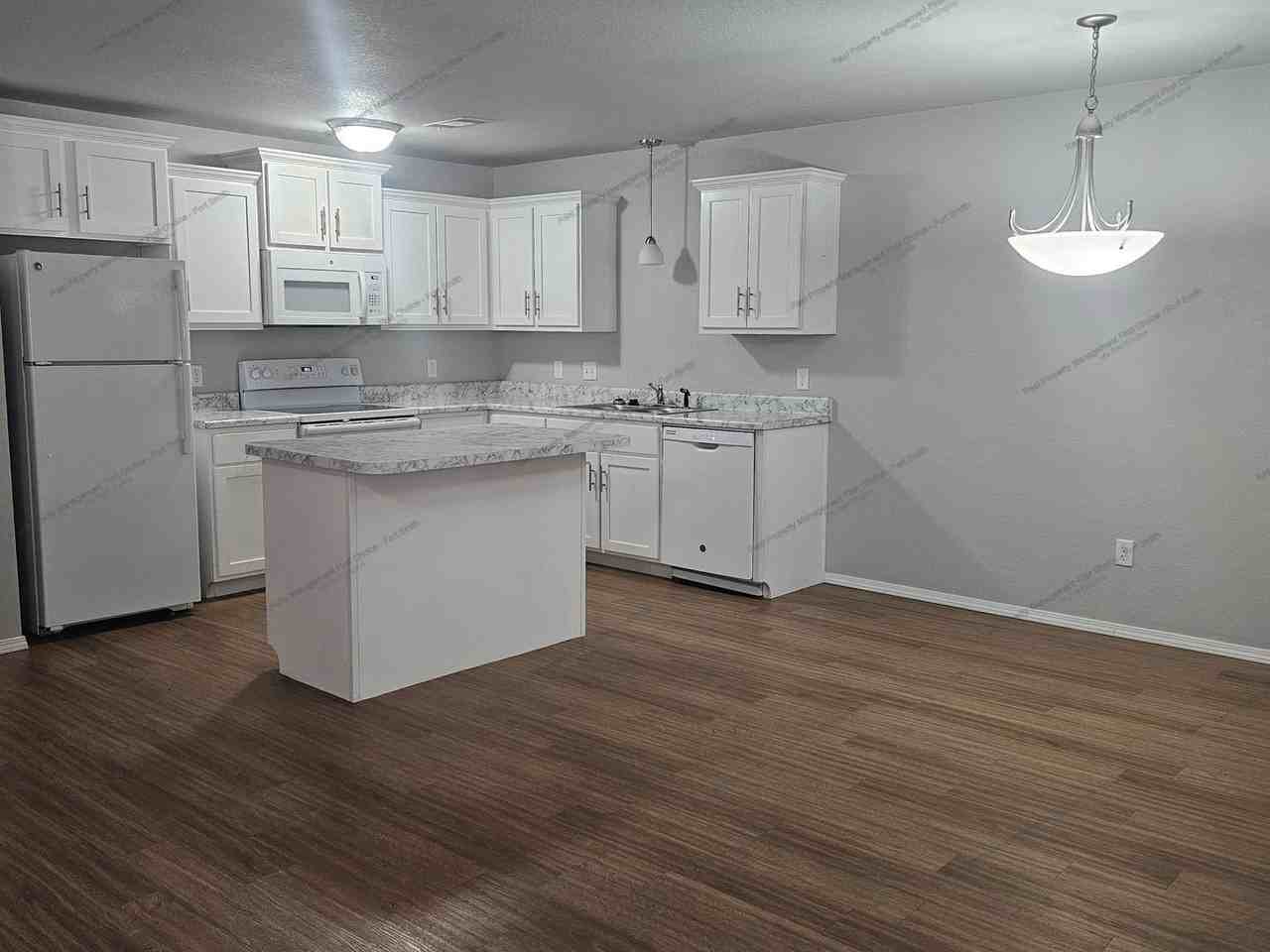 2121 Ingalls Ln #B - Photo 2 of 17