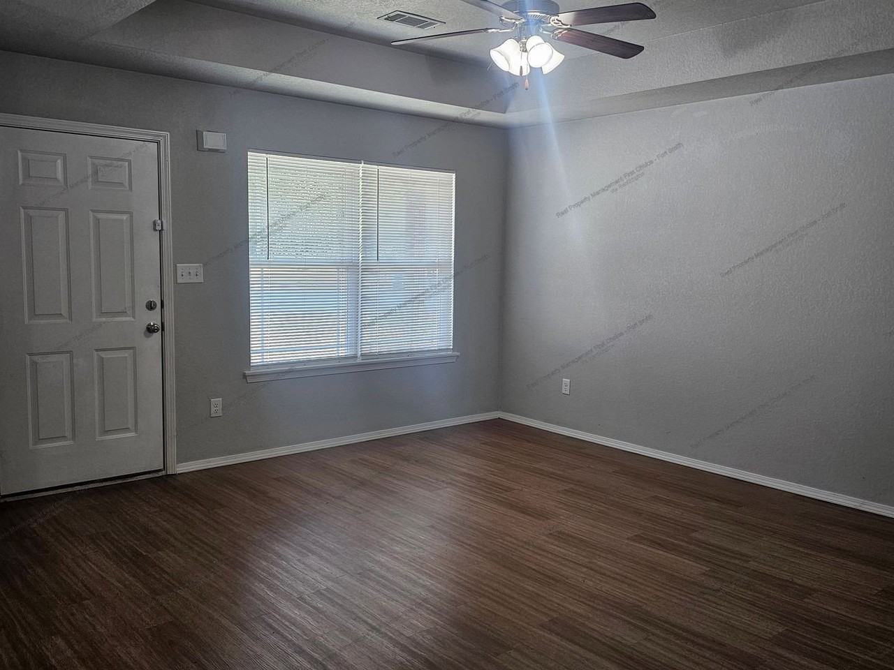 2121 Ingalls Ln #B - Photo 5 of 17