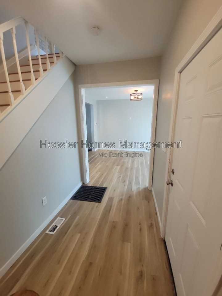 1814 E Ohio St - Photo 3 of 20