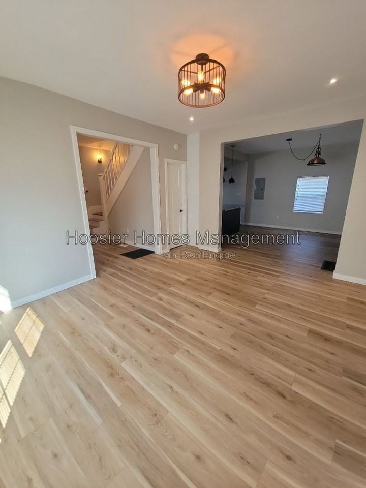 1814 E Ohio St - Photo 5 of 20