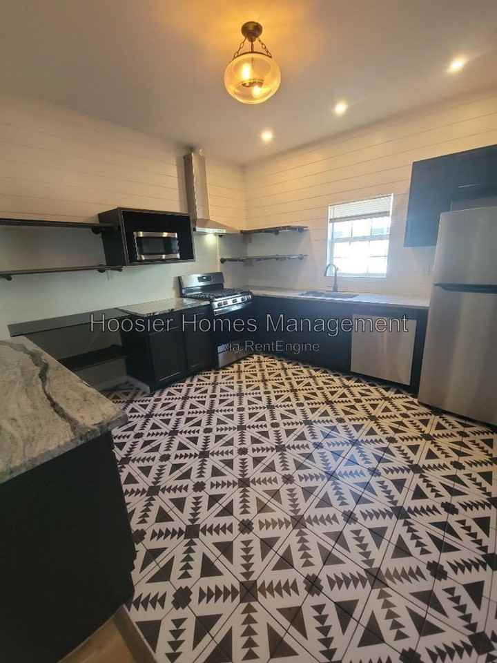 1814 E Ohio St - Photo 7 of 20