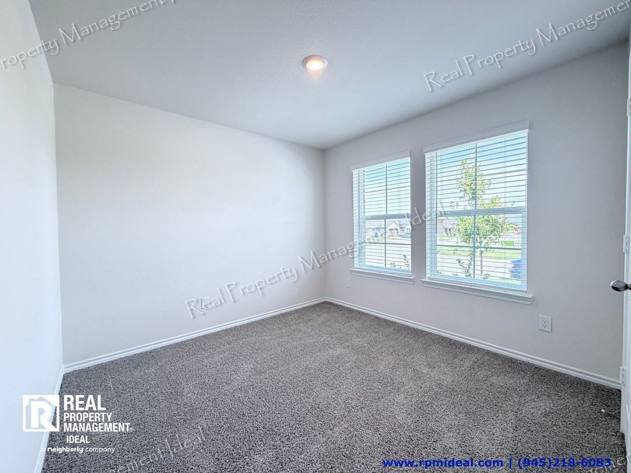 629 Dunhill Road - Photo 4 of 28