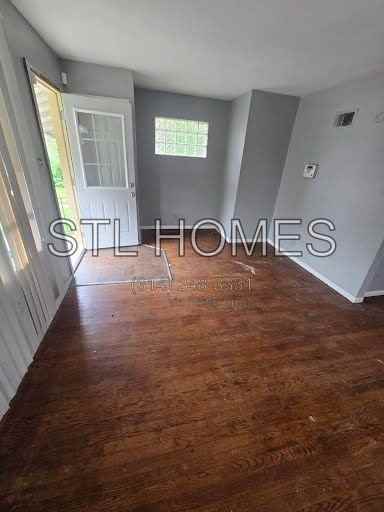 1039 Gimblin St - Photo 2 of 10