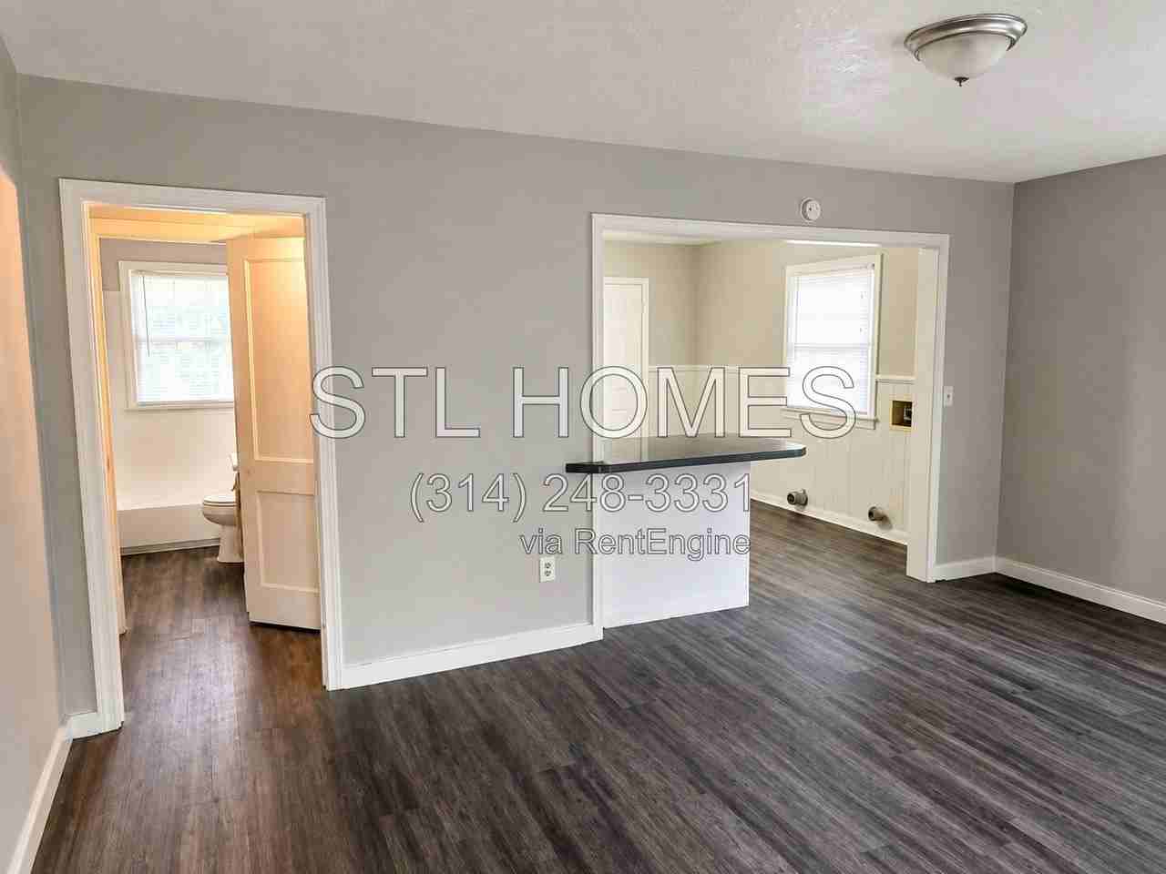 3251 Meadow Ln - Photo 3 of 10