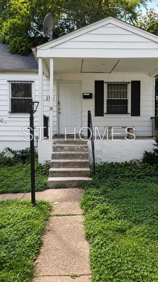 19 N Harvey Ave