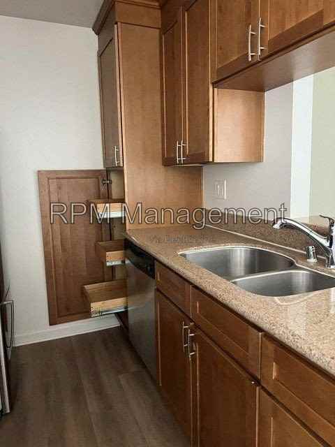 20327 Saticoy St #301 - Photo 4 of 18