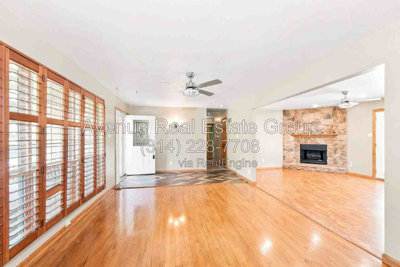 959 Orchard Lakes Dr - Photo 6 of 20