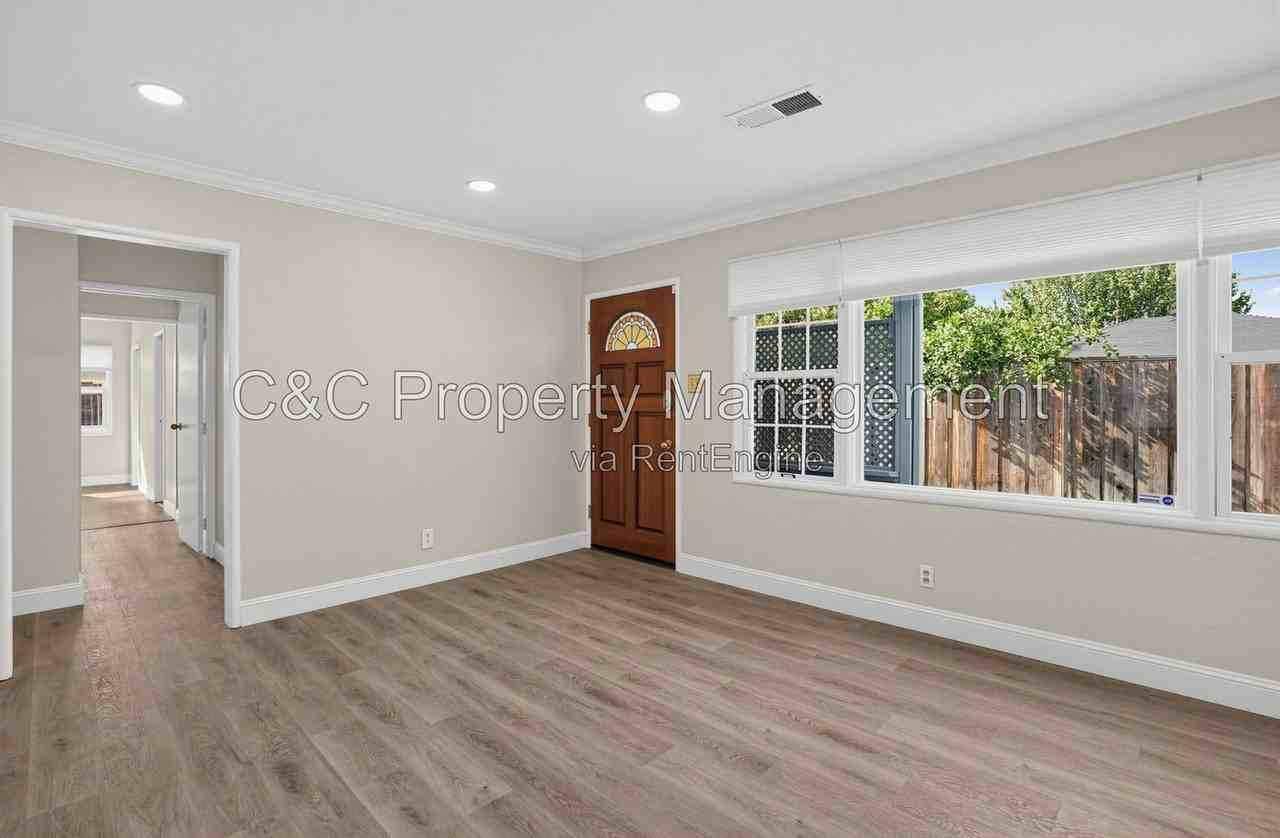 3606 Granzotto Dr - Photo 3 of 30