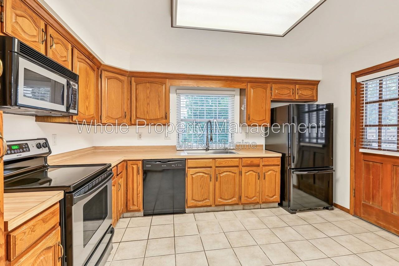3441 W 98th Dr #D - Photo 6 of 28