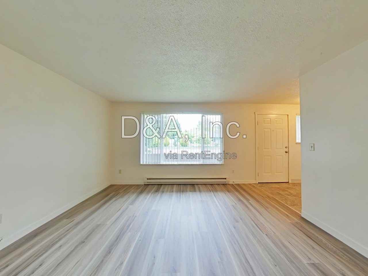 2170 Se Ryan St - Photo 2 of 12
