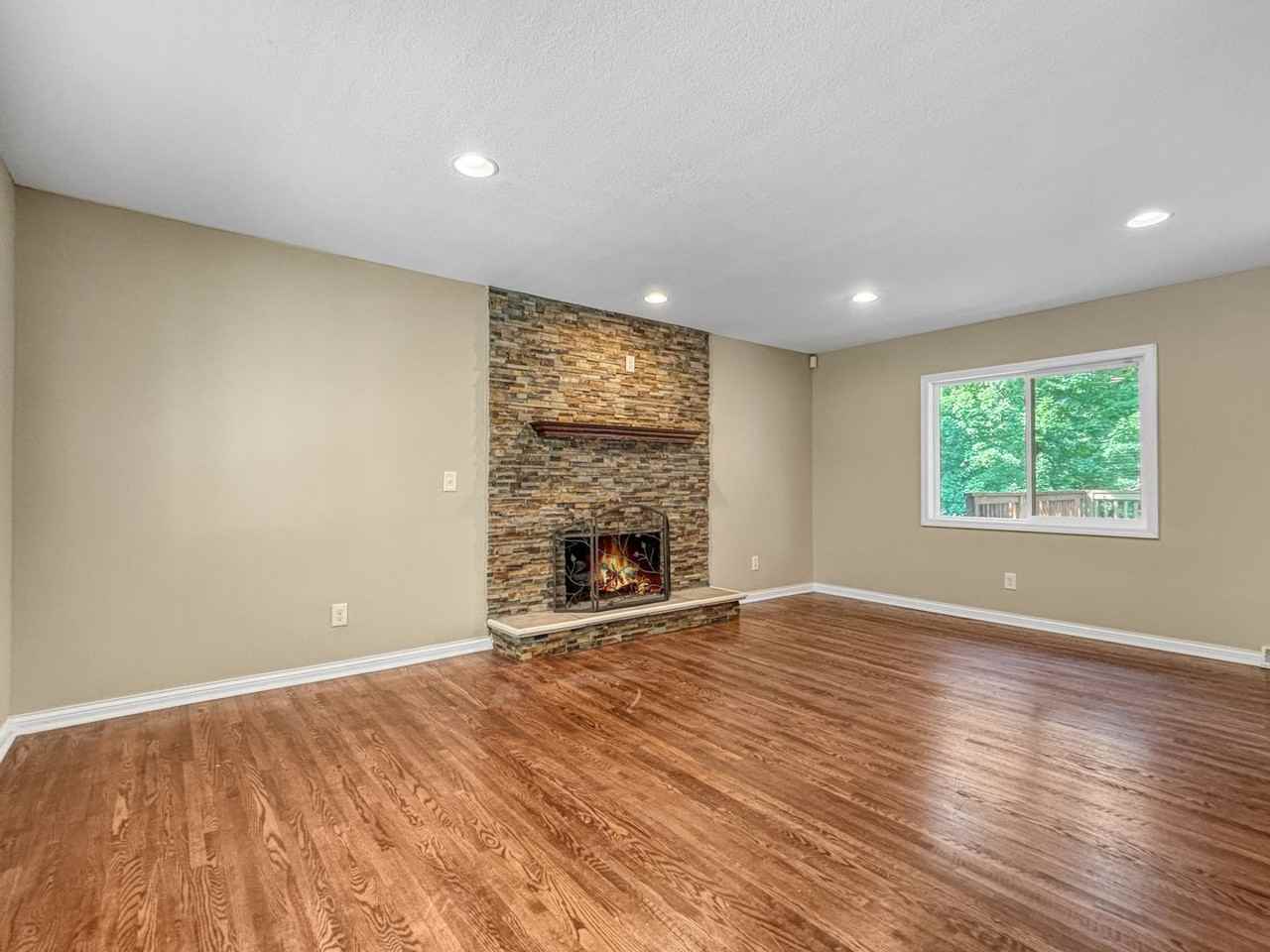 3936 Avondale St - Photo 4 of 34