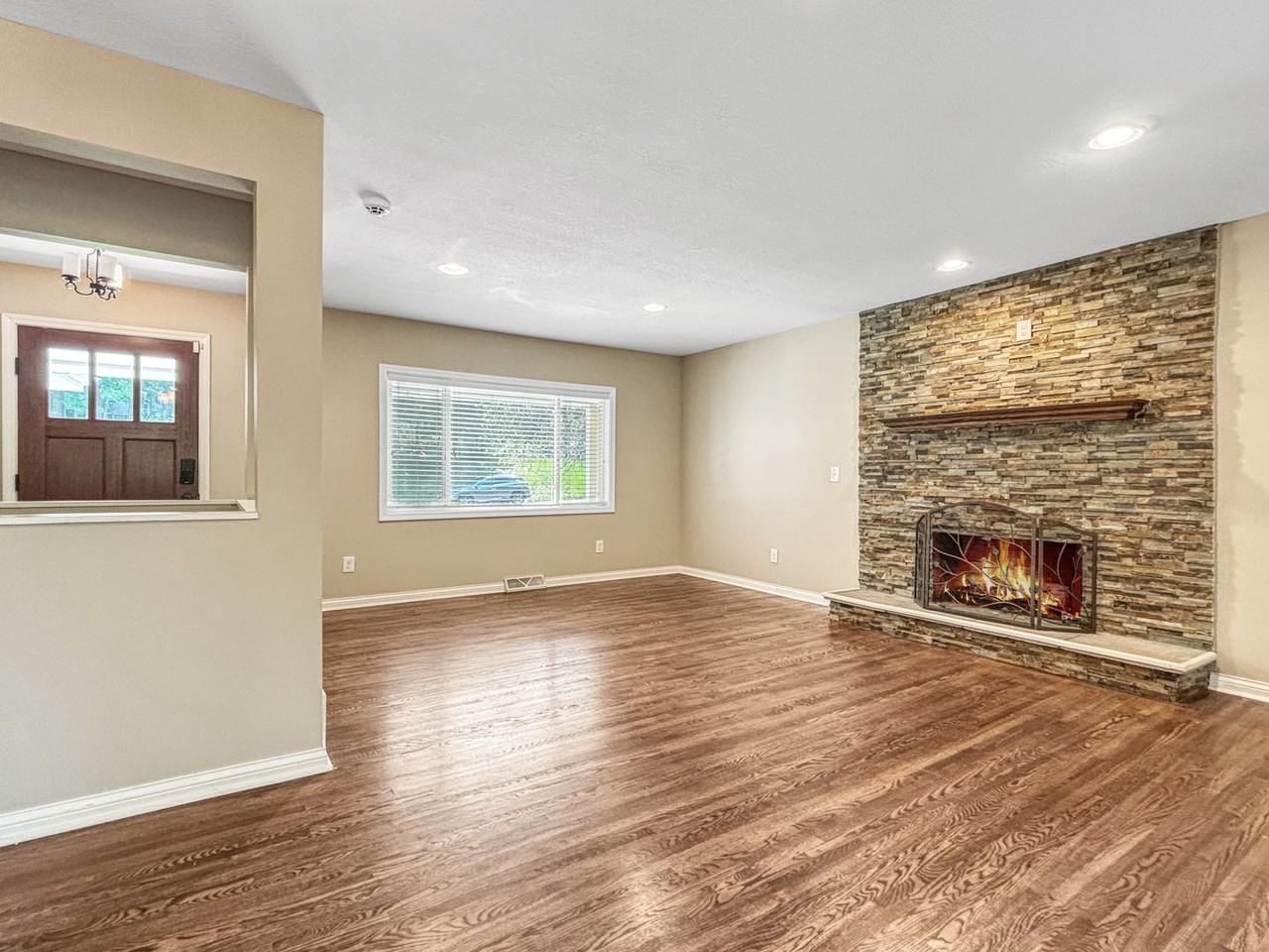 3936 Avondale St - Photo 6 of 34