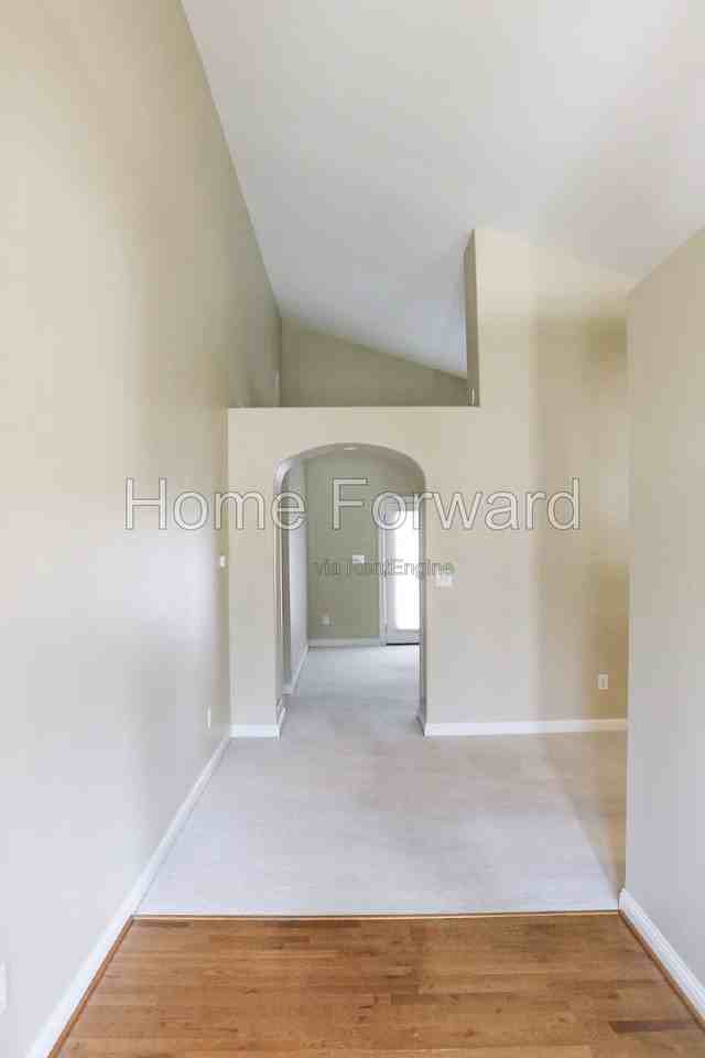 341 Hays Blvd - Photo 5 of 26