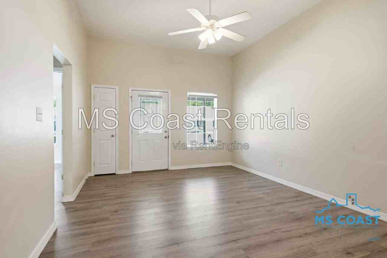15116 Deer Creek Dr #B - Photo 5 of 23