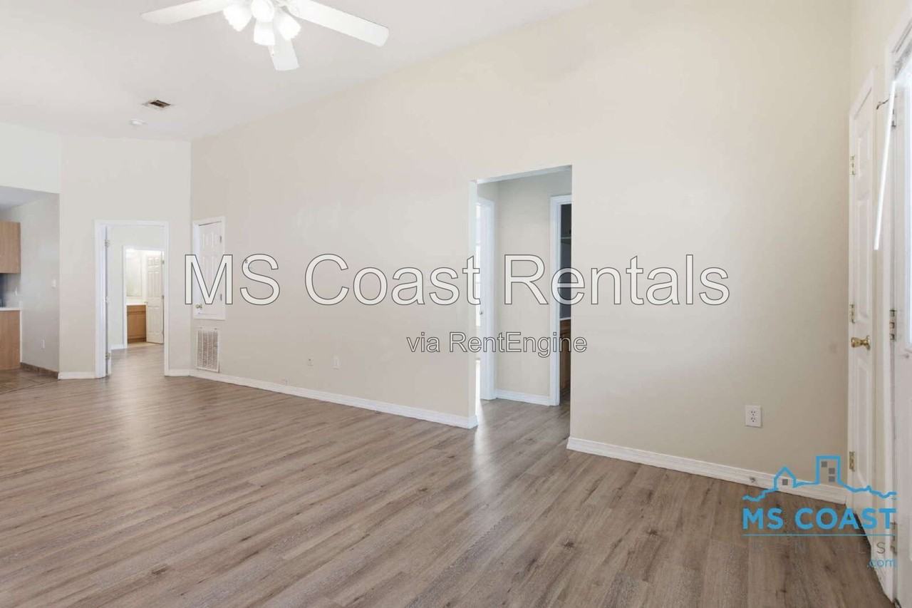 15116 Deer Creek Dr #B - Photo 7 of 23