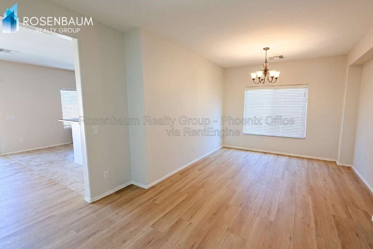 1739 N St Francis Pl - Photo 2 of 14