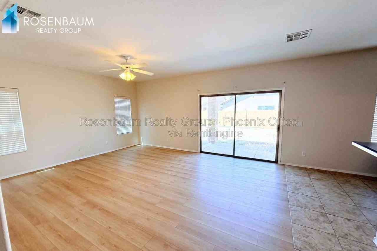 1739 N St Francis Pl - Photo 3 of 14