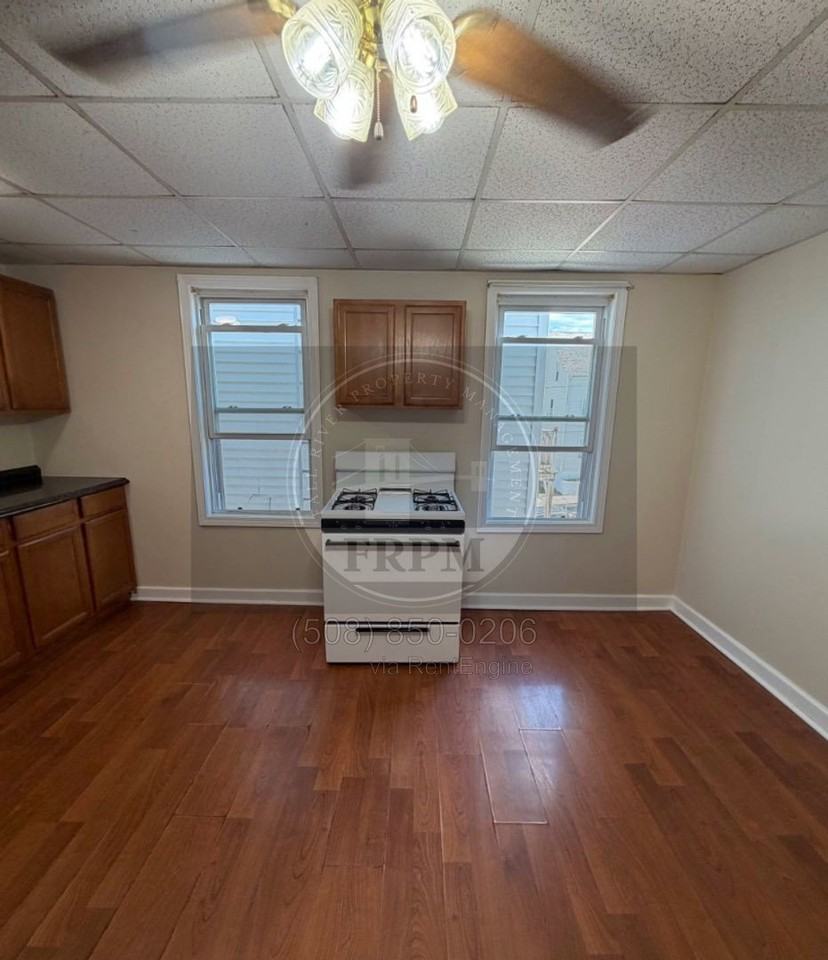 207 Rodman St #2E - Photo 4 of 11
