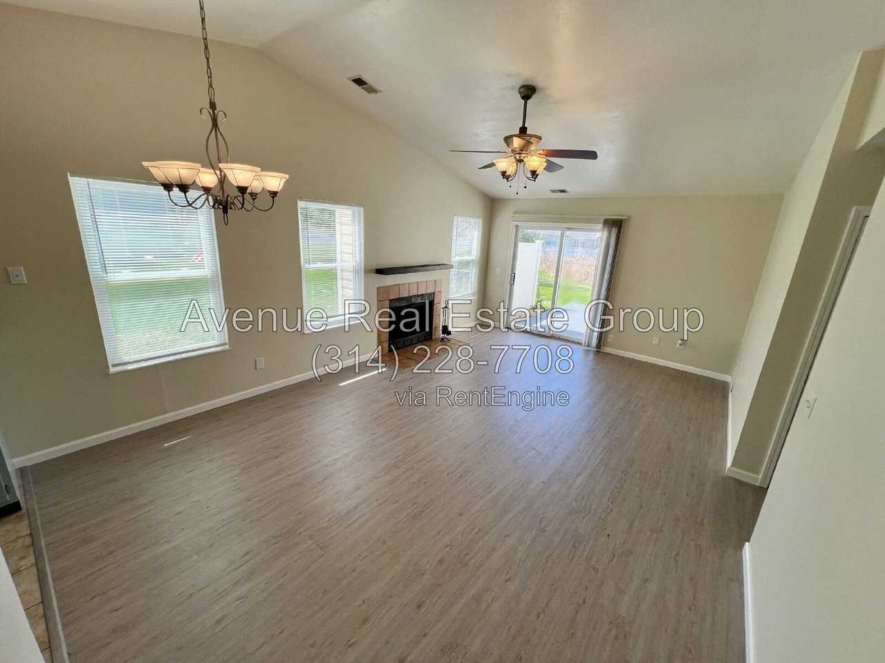 1131 Whitegate Ct - Photo 2 of 13