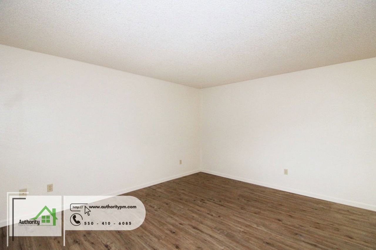 300 Boulder Creek Dr #31 - Photo 6 of 14