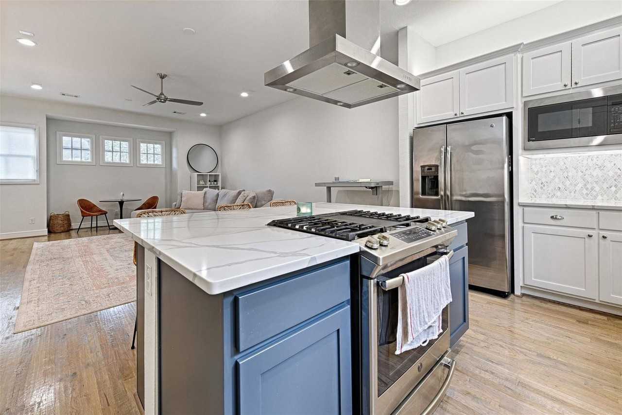 5089 Gaston Ave #1002 - Photo 7 of 18