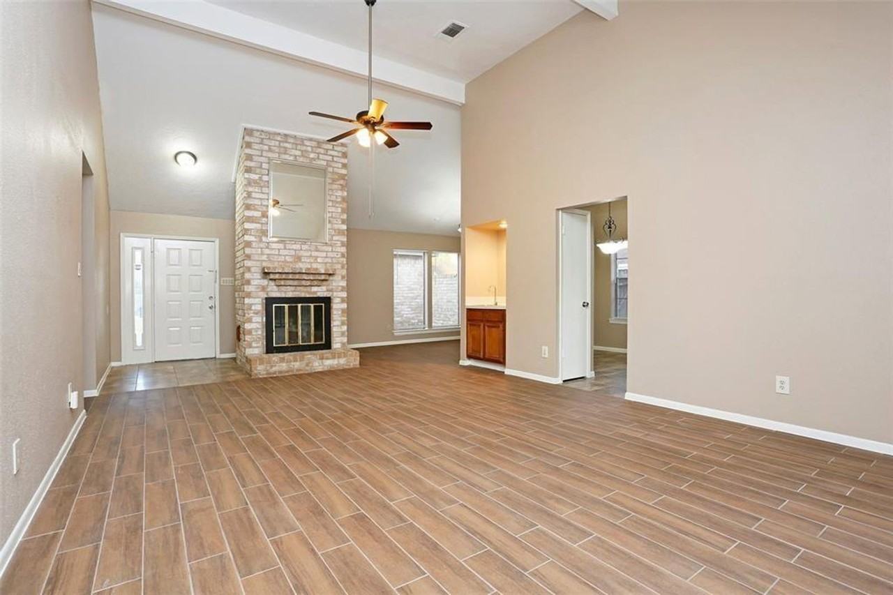 21623 Park York Dr - Photo 3 of 28