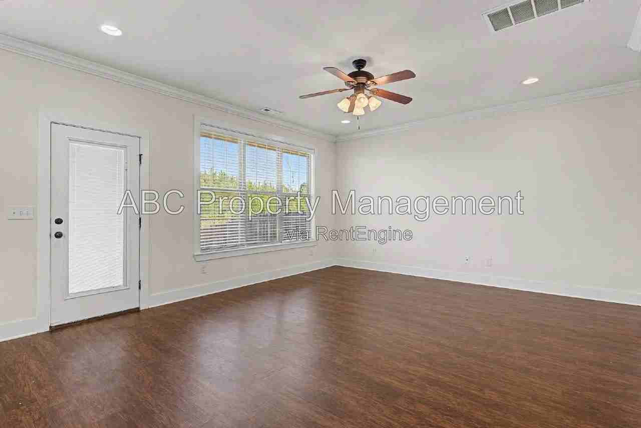3110 Sw Riverstone Ave - Photo 5 of 22
