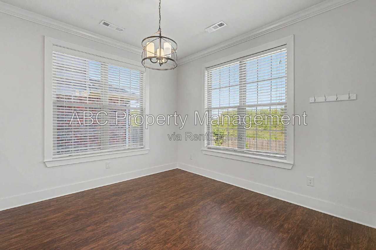 3110 Sw Riverstone Ave - Photo 7 of 22
