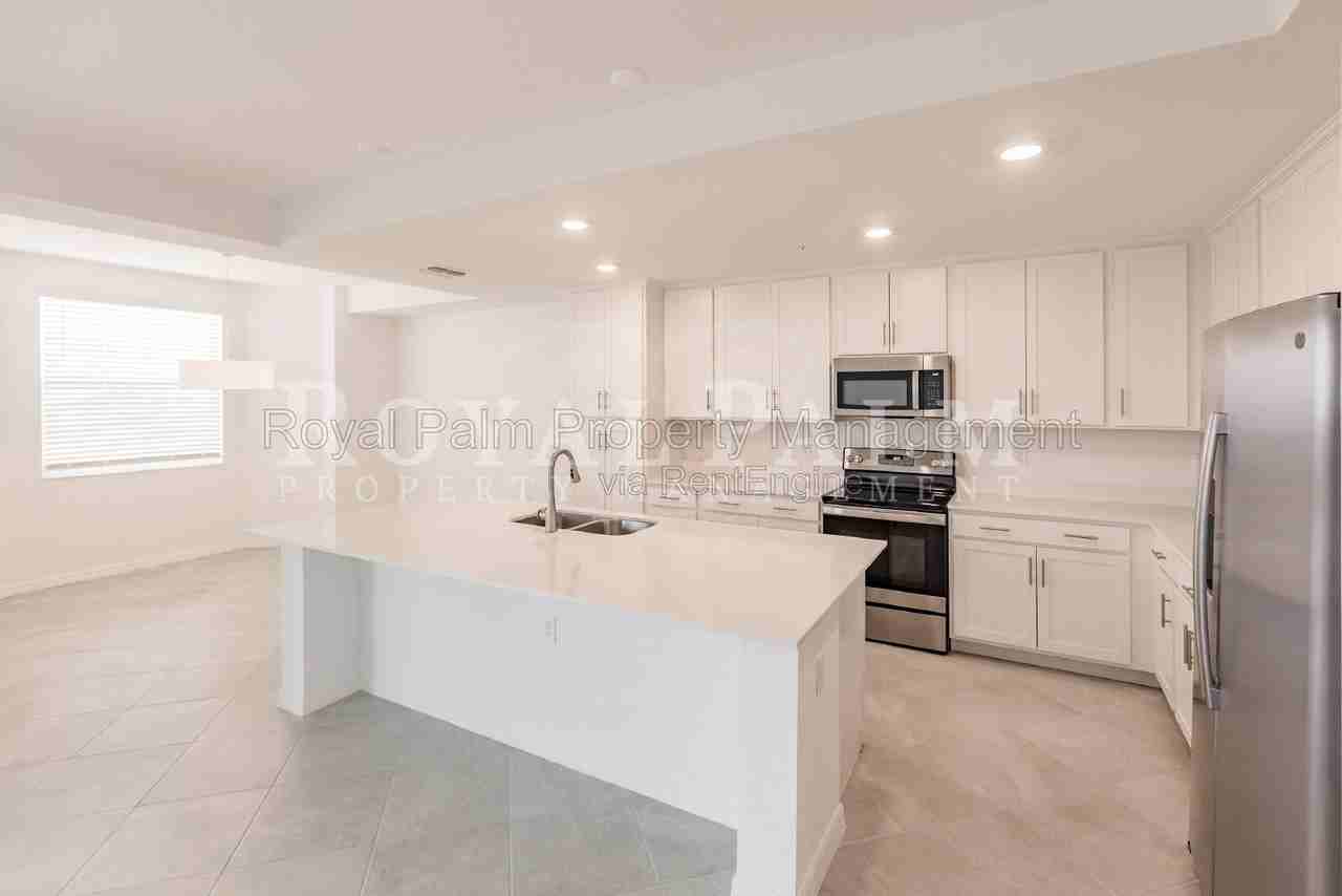 14141 Heritage Landing Blvd #932 - Photo 7 of 41