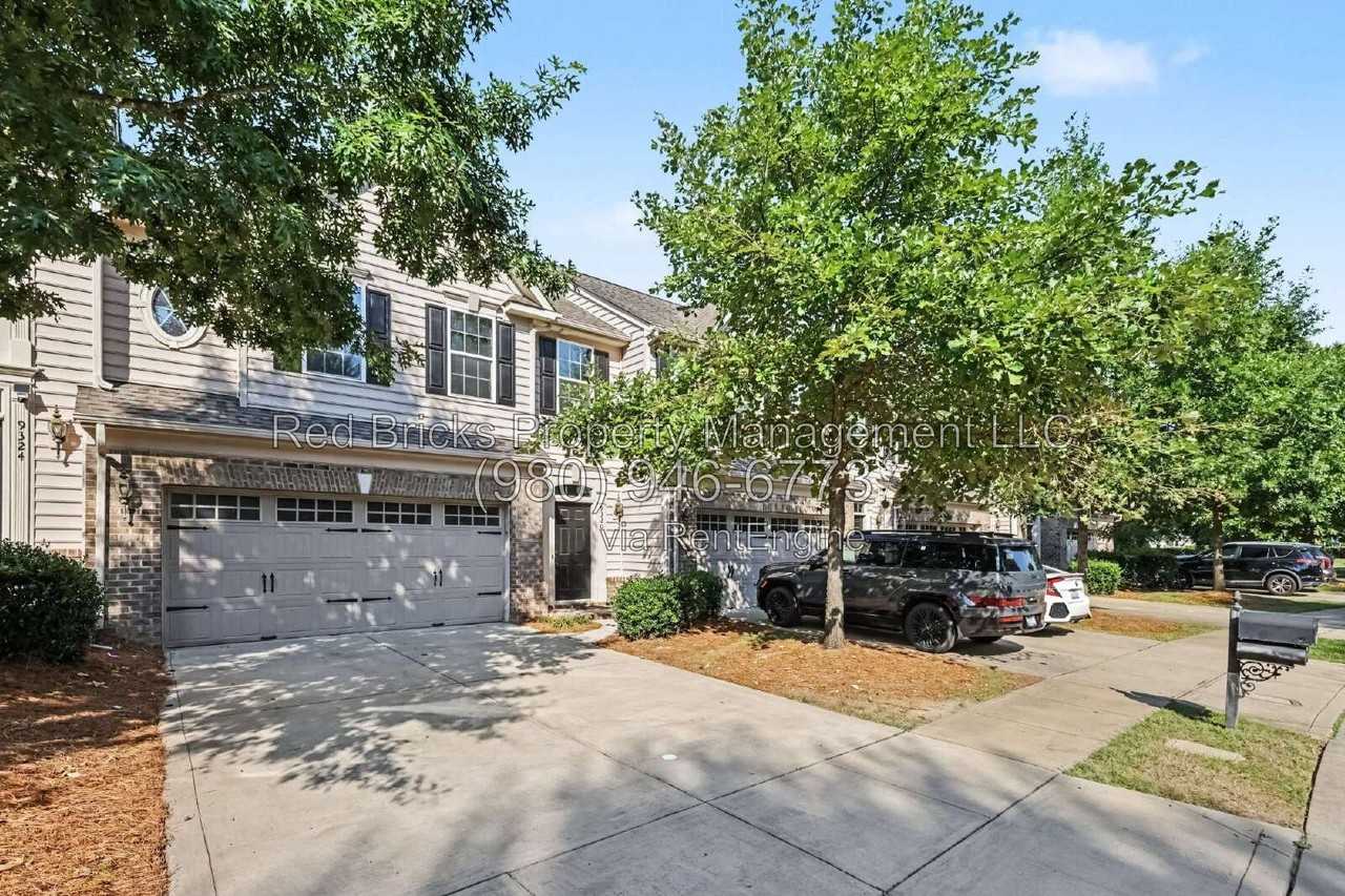 9320 Alice Mcginn Dr - Photo 3 of 23