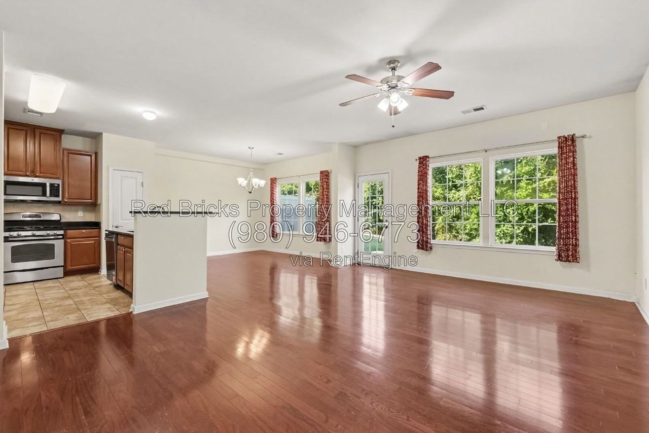 9320 Alice Mcginn Dr - Photo 7 of 23