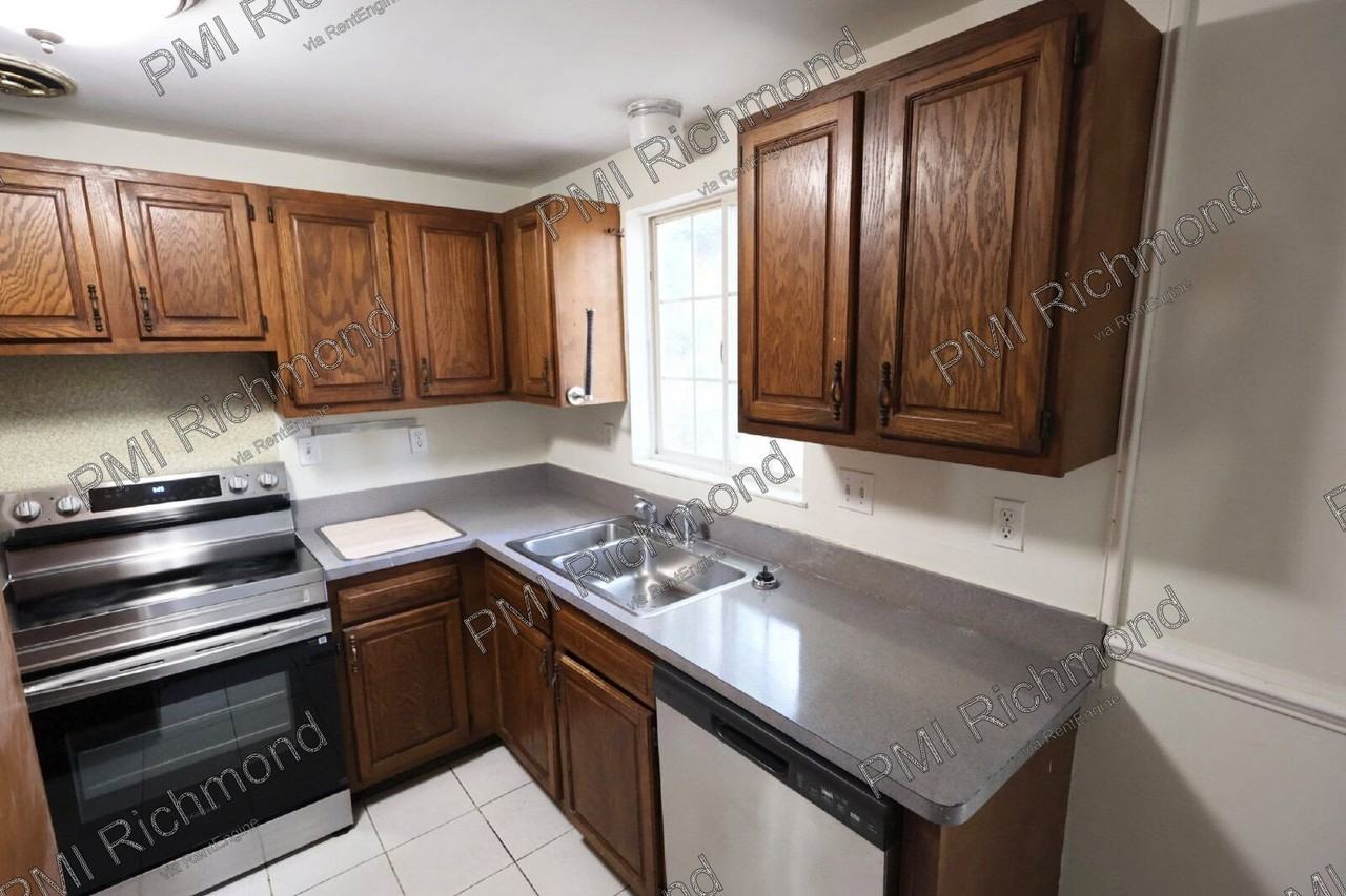 9311 Classic Rd - Photo 4 of 28