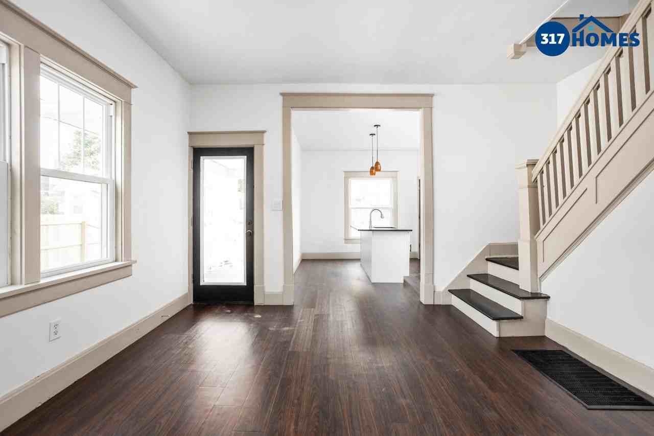 1229 Cottage Ave #1 - Photo 3 of 13