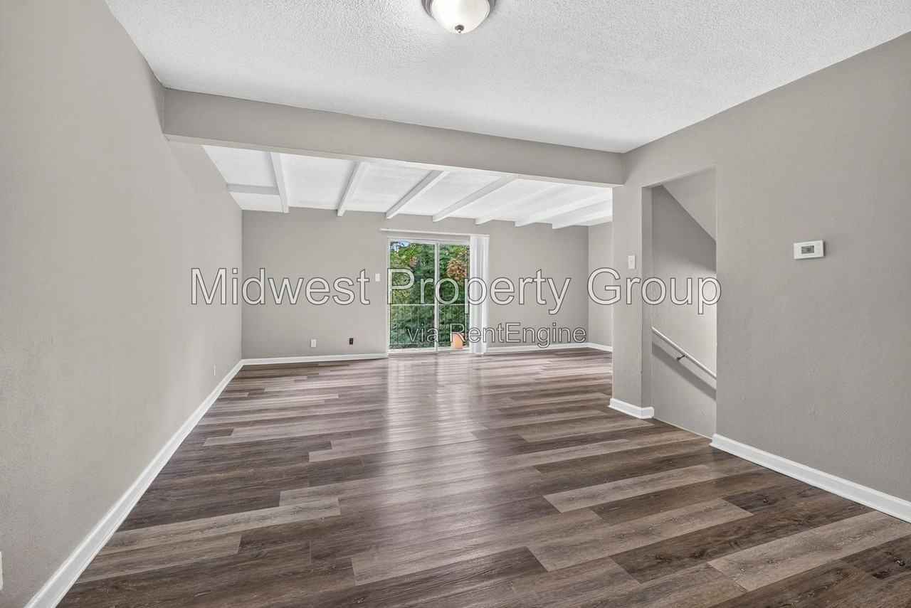 10002 Kodiak Dr - Photo 5 of 35