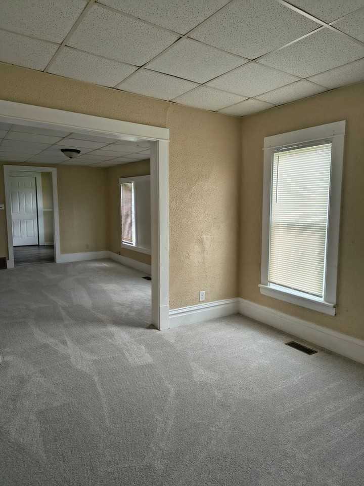 2644 8th St #1 - Photo 3 of 10