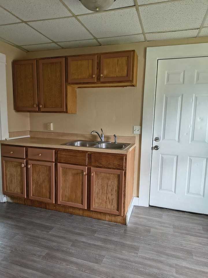 2644 8th St #1 - Photo 6 of 10
