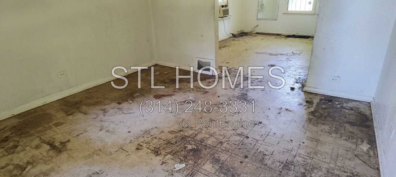 5257 Alcott Ave - Photo 2 of 10