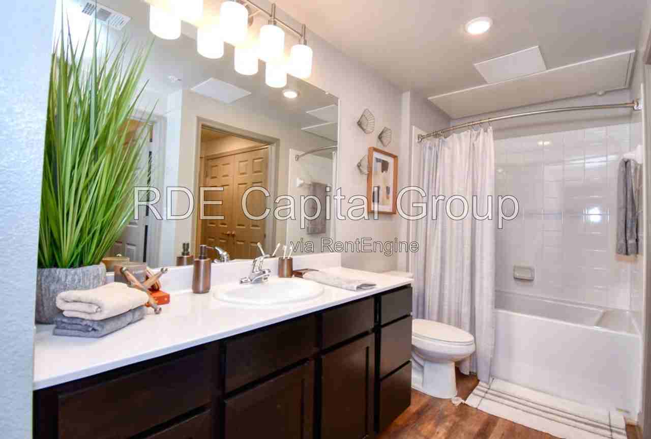 4800 West Illinois Avenue  West Illinois Avenue #3207 - Photo 6 of 7
