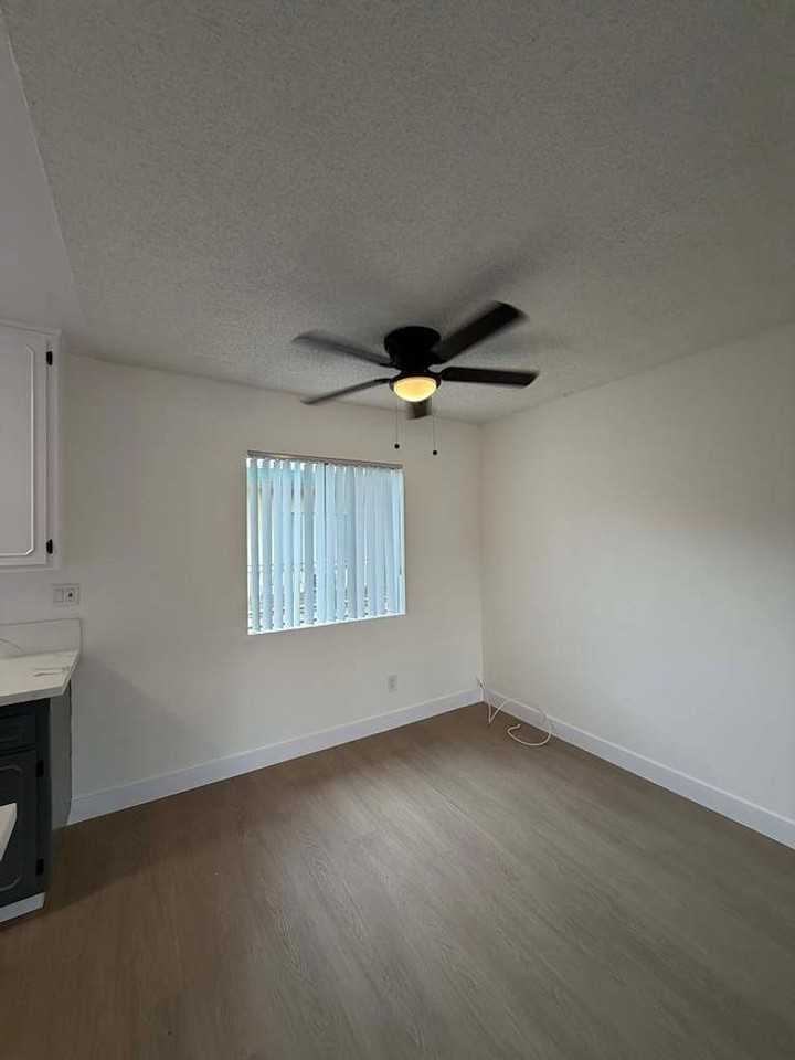 10520 Balboa Blvd #57 - Photo 3 of 10