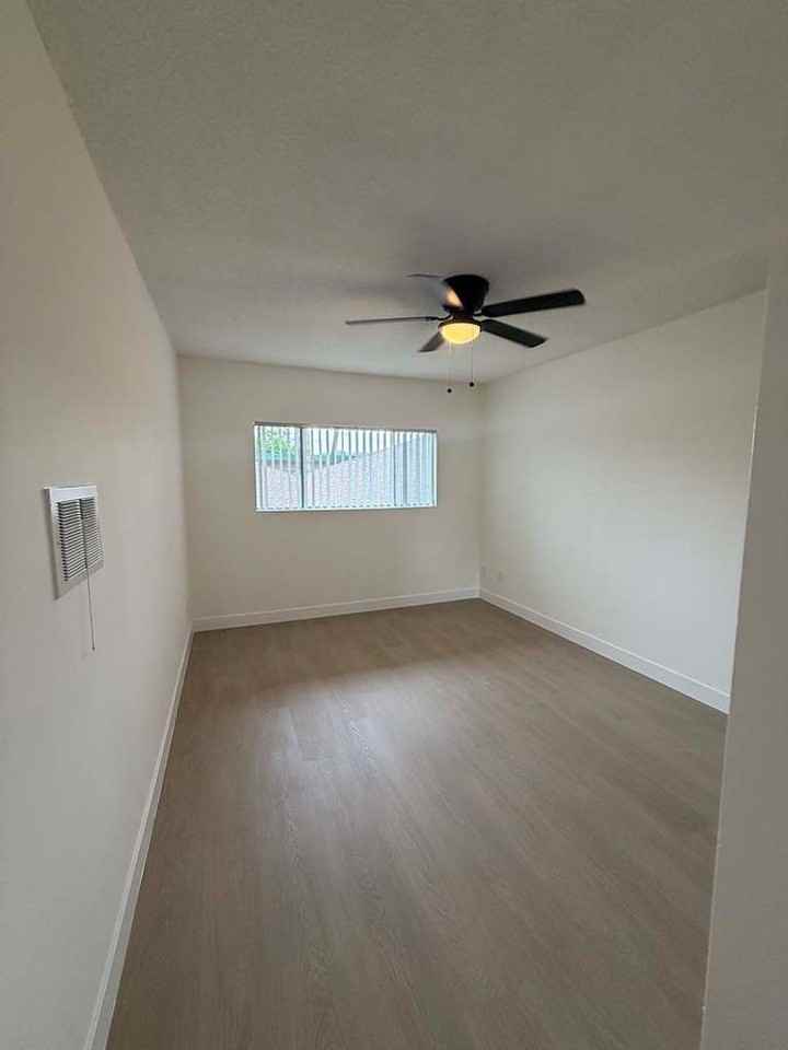 10520 Balboa Blvd #57 - Photo 5 of 10