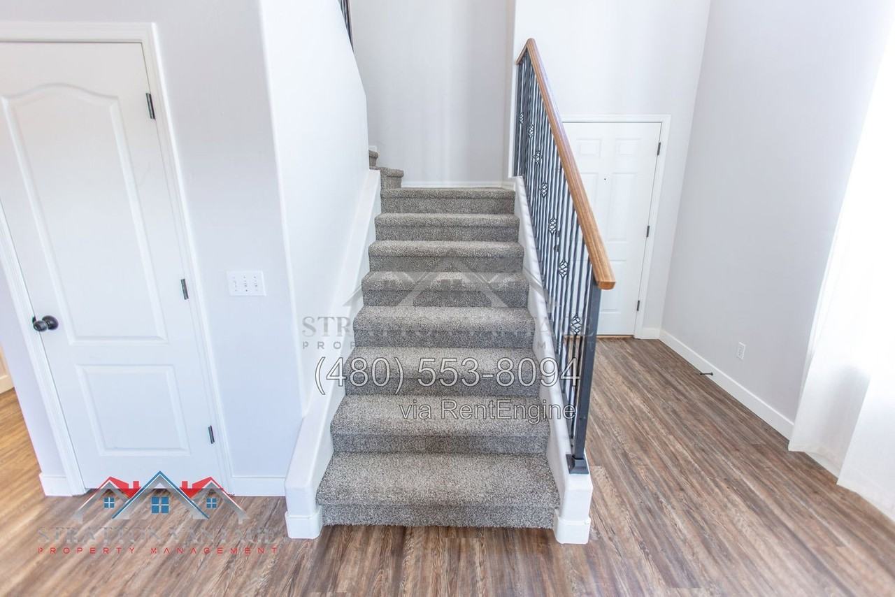 3440 N 38th St #107 - Photo 7 of 41