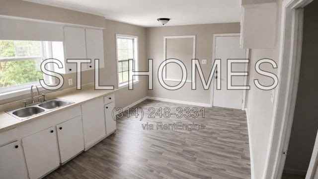 844 Combs St - Photo 4 of 21