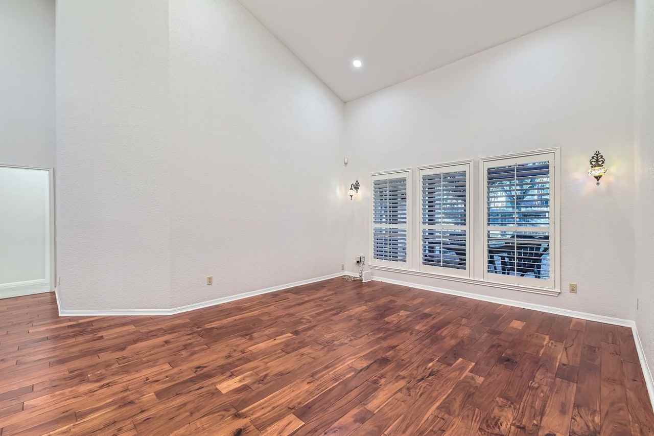 6428 Old Harbor Ln - Photo 7 of 29