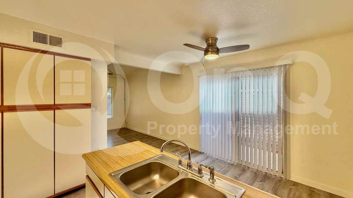 6424 S Stanley Pl #D - Photo 3 of 16