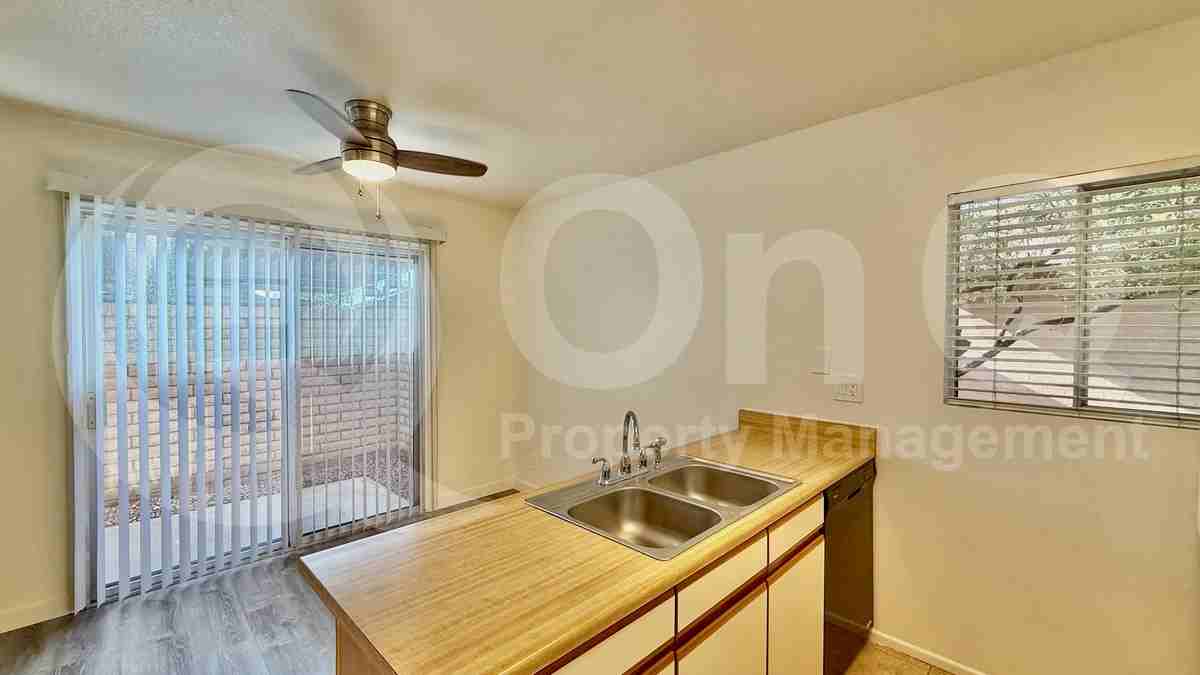 6424 S Stanley Pl #D - Photo 4 of 16